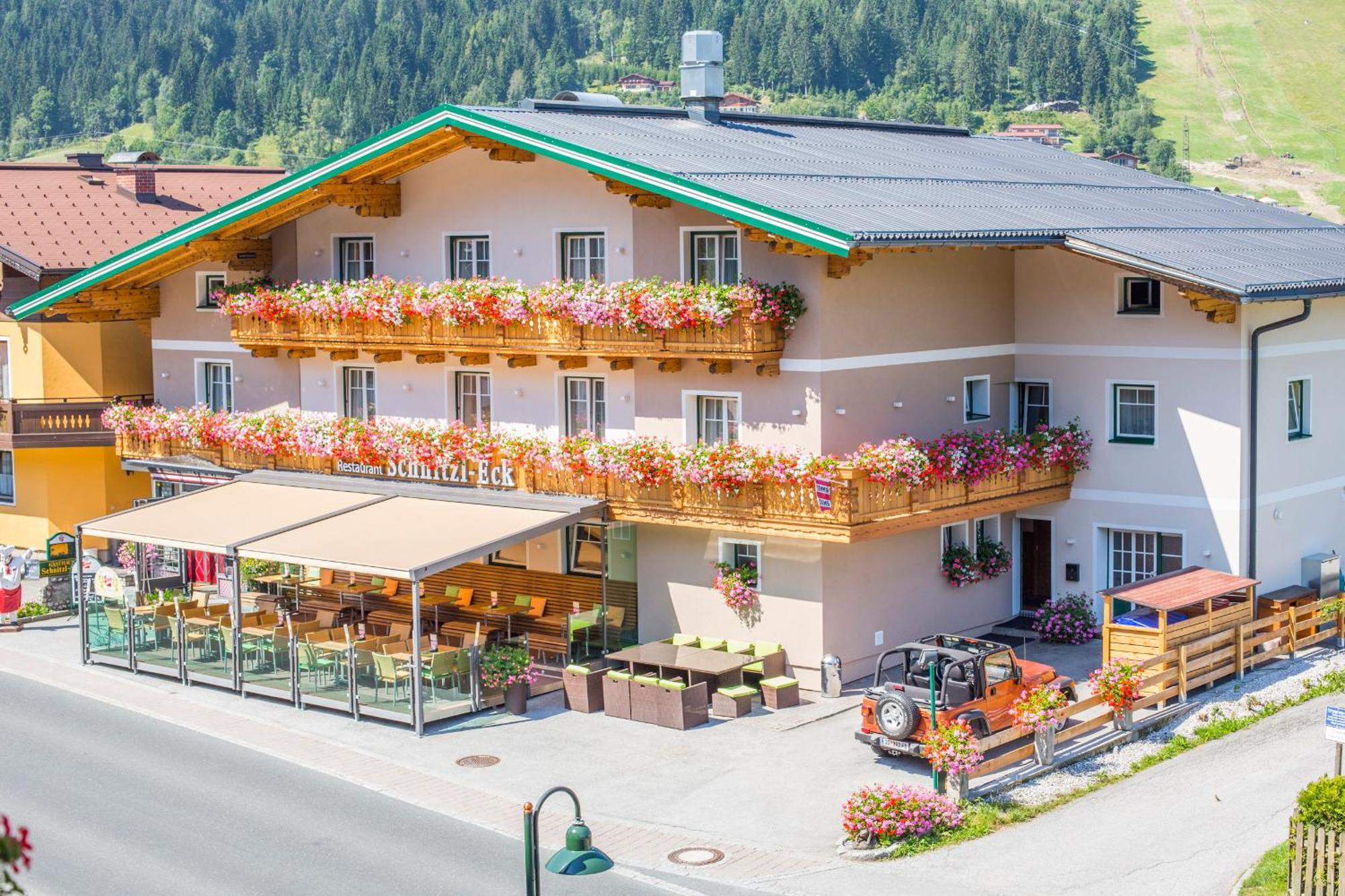 Schnitzl-Eck Hotel Флахау Екстериор снимка