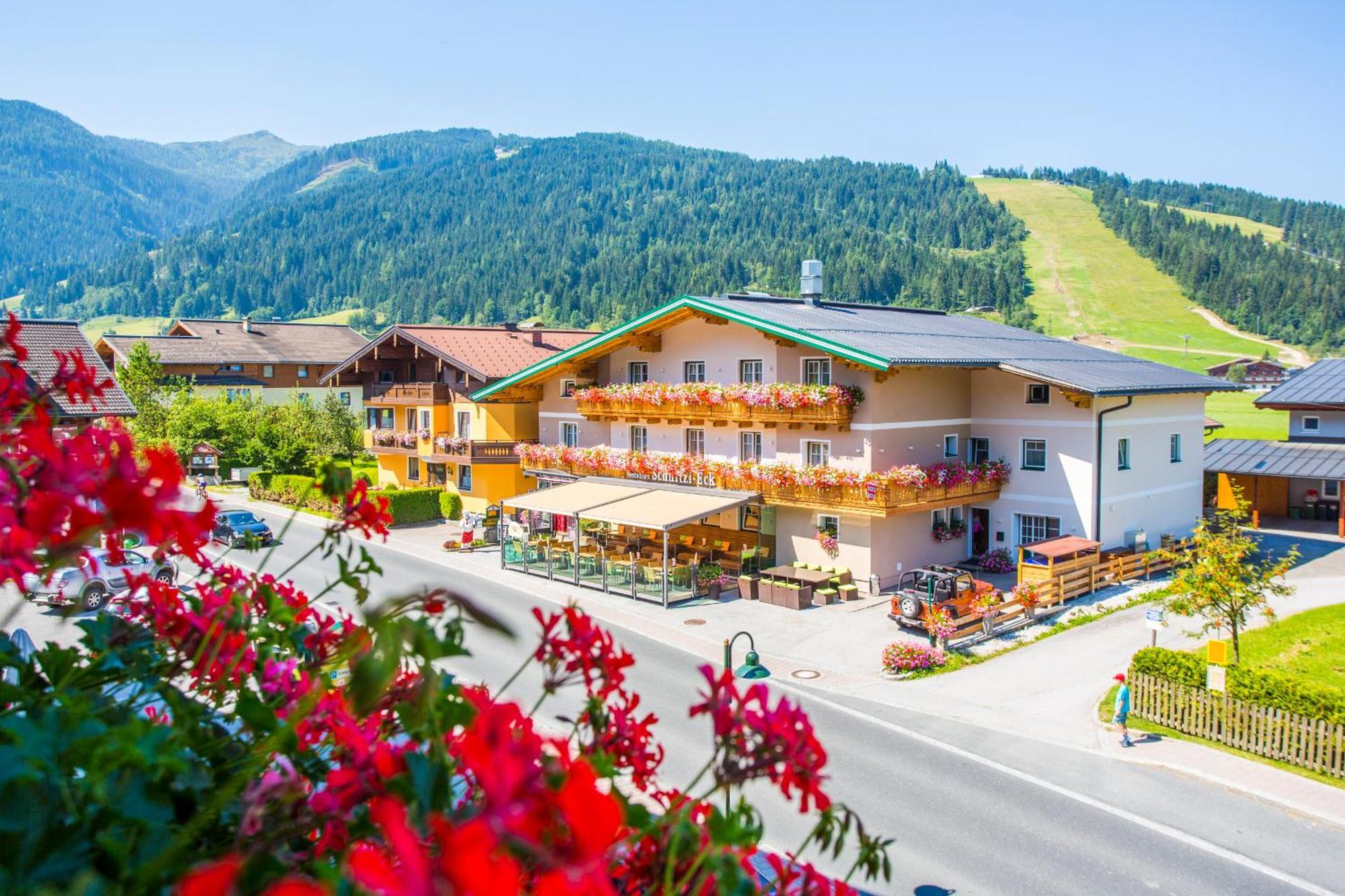 Schnitzl-Eck Hotel Флахау Екстериор снимка